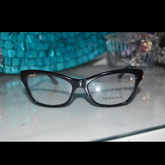 Versace glasses - Picture 3 of 3